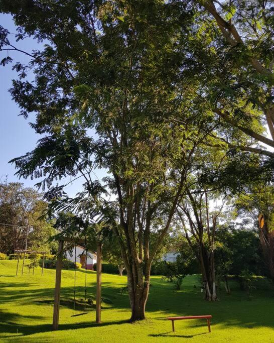 Recanto Dos Beija Flores, Chale Lantana C Monte Alegre do Sul Kültér fotó